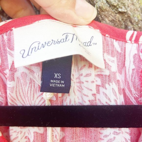 Universal Thread Women’s Red/White Floral V-Neck Long Sleeve Ruffled dress, XS - Picture 5 of 5